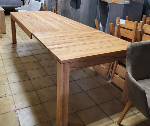 Esstisch Eiche massiv, matt Lackiert, mit Einlegeplatten – Bild 2