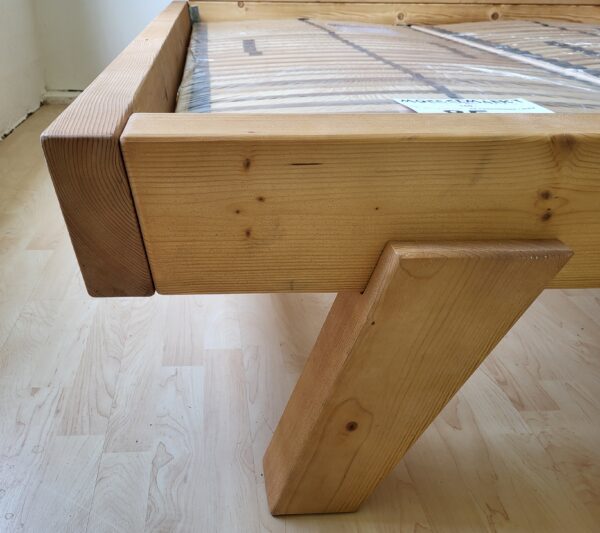 Balkenbett Fichte massiv – Bild 6