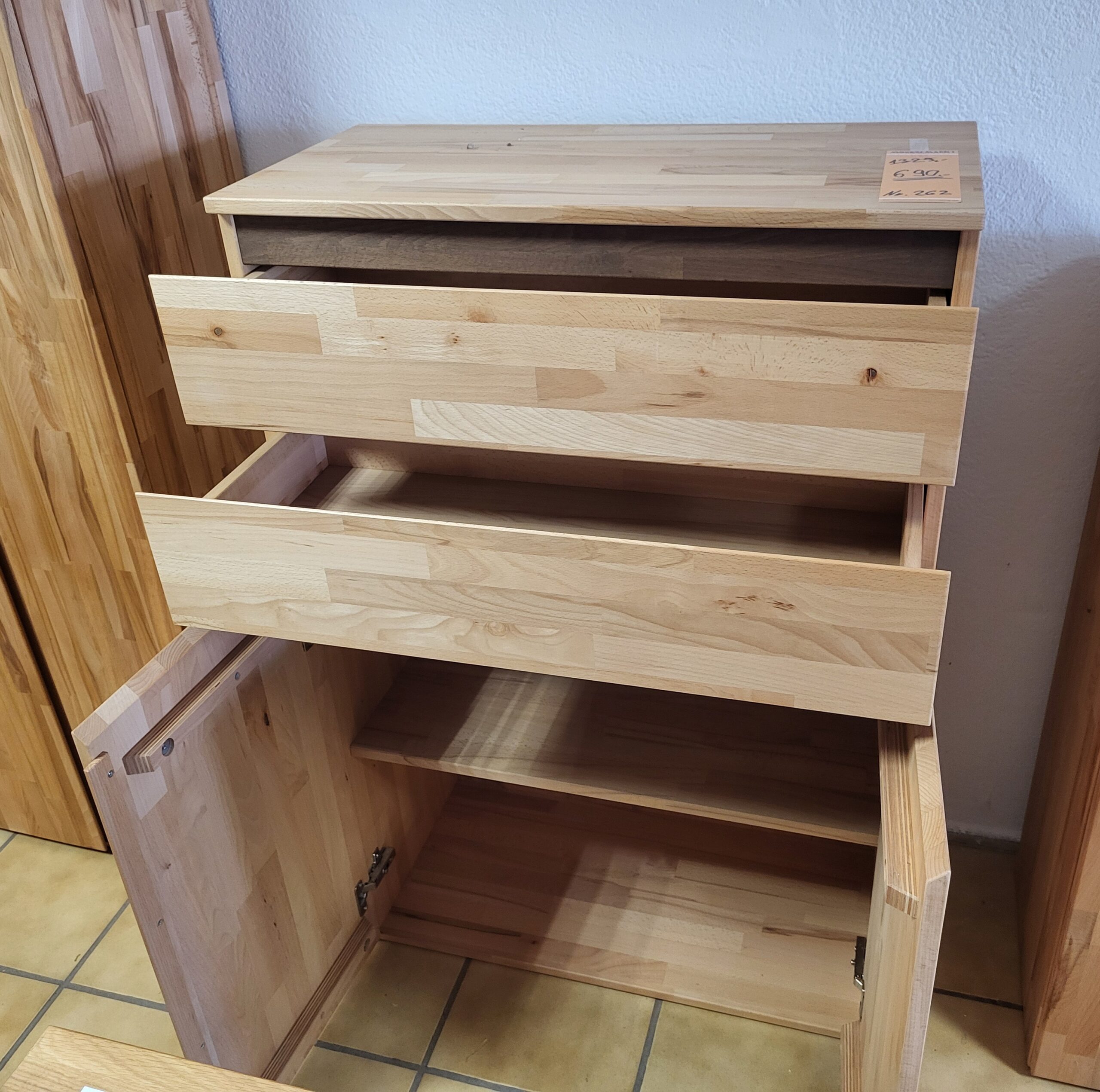 Schuhschrank Kernbuche massiv – Bild 3