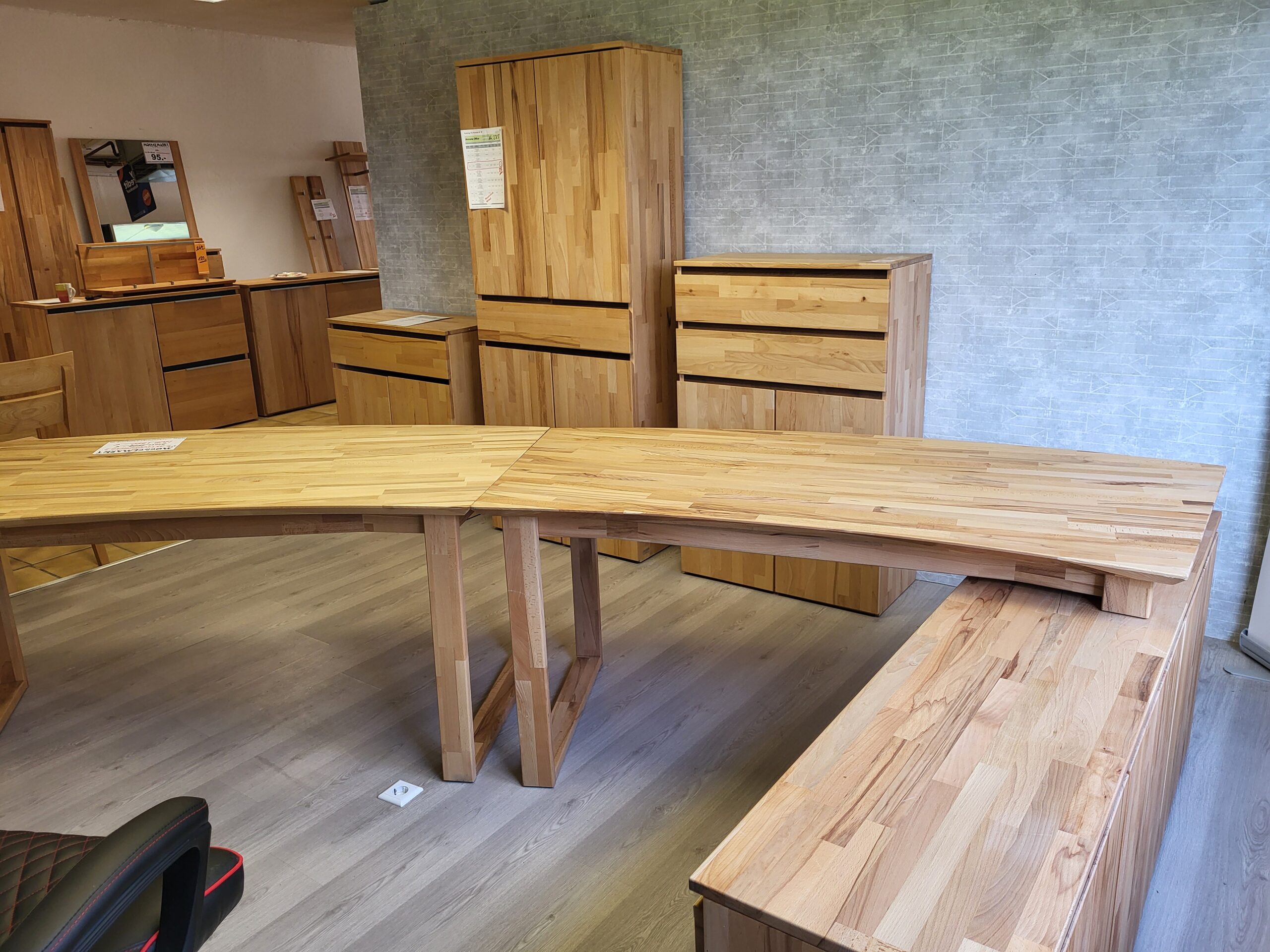 Halbrunde Schreibtisch-Kombination Kernbuche massiv. – Bild 4