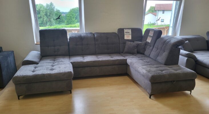 MEGA – U-Couchgarnitur XXL.